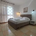 Vizion Hotel