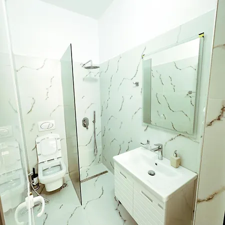 Vizion Hotel 3*
