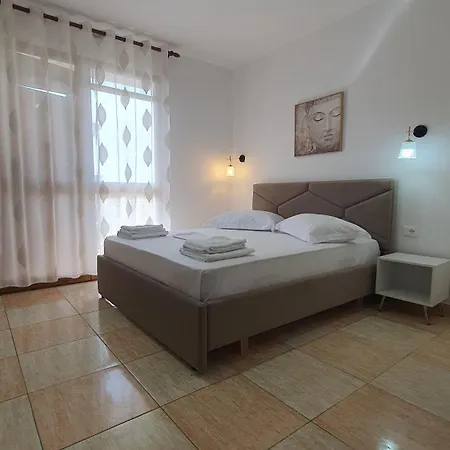 Vizion Hotel