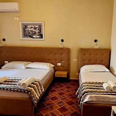 Vizion Hotel