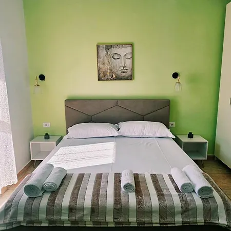 Vizion Hotel